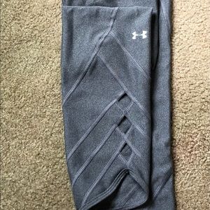 Silver UnderArmour Capri Pant with leg cut out
